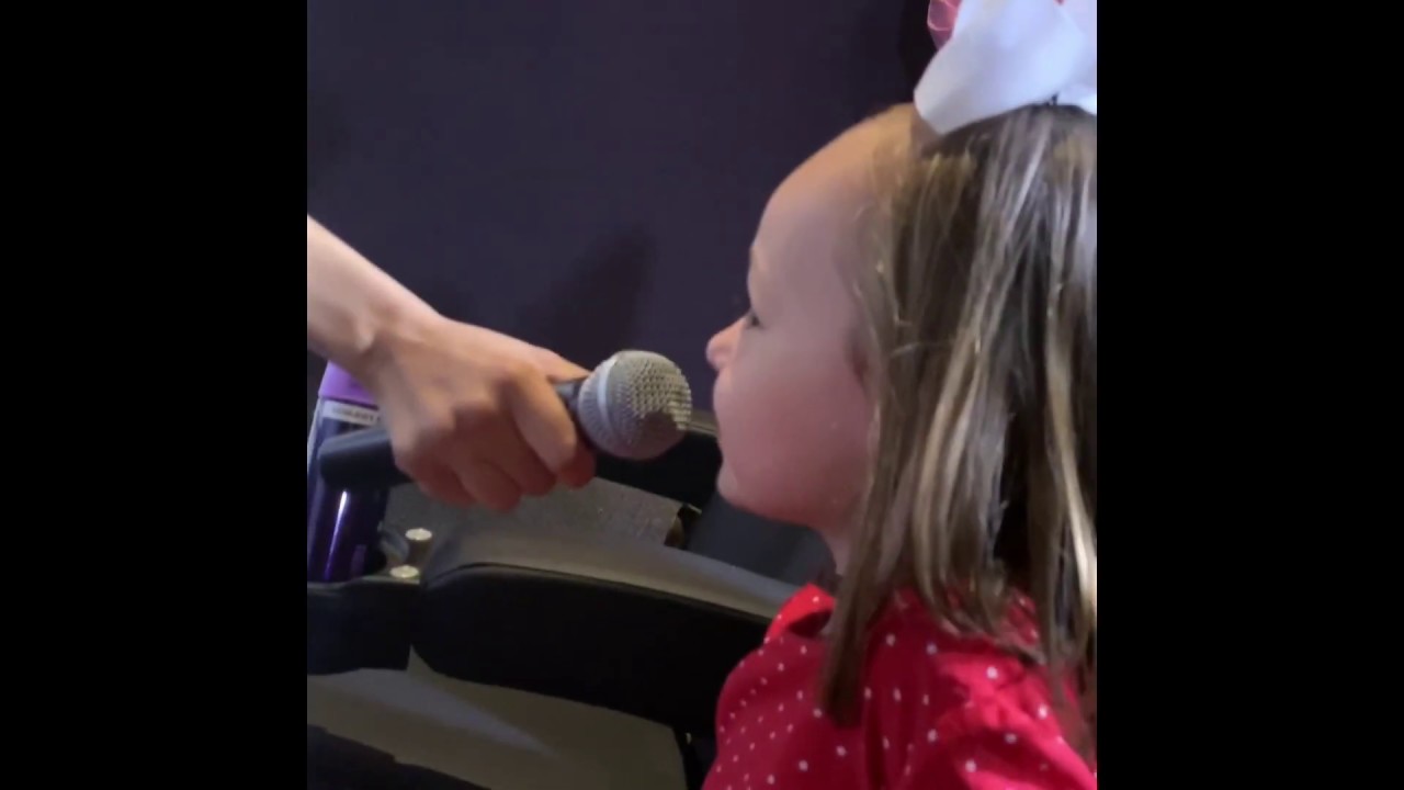 Kennedy Asks Chandra Bell and Amy Lovett A Question With Tia Mowry!