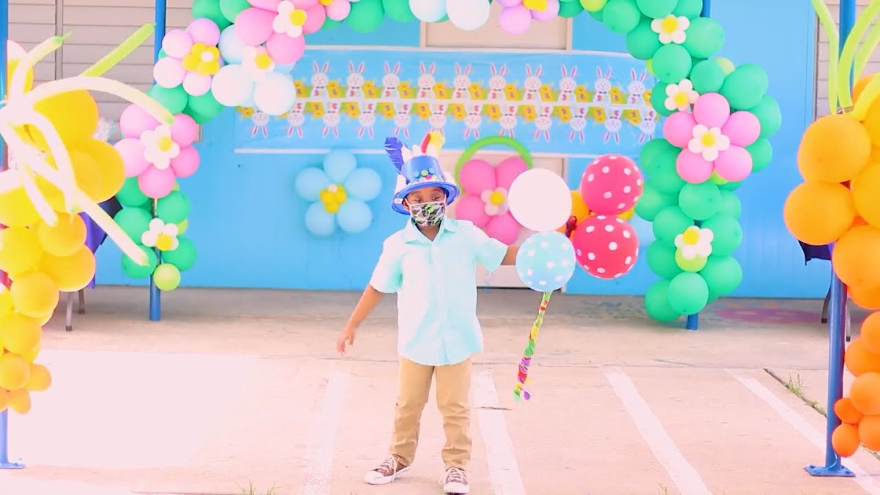 Feel Good Moment   Easter Bonnet Parade