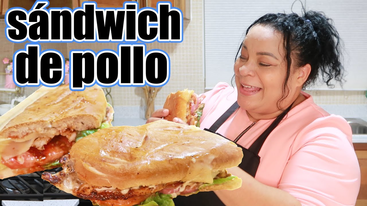 sandwis de pollo/ sándwich de pollo al estilo dominicano bien jugoso