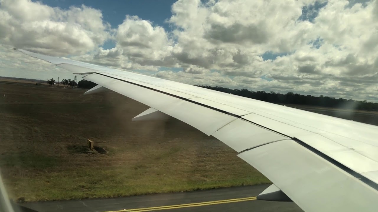 Jetstar Airways Flight JQ029 Melbourne Australia to Bangkok Thailand Boeing 787 Take Off 01:03:20