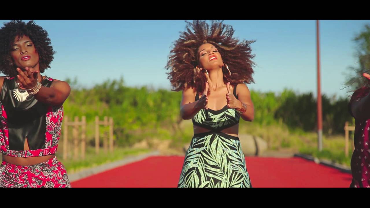 Stéphanie Thazar - ASSEZ!