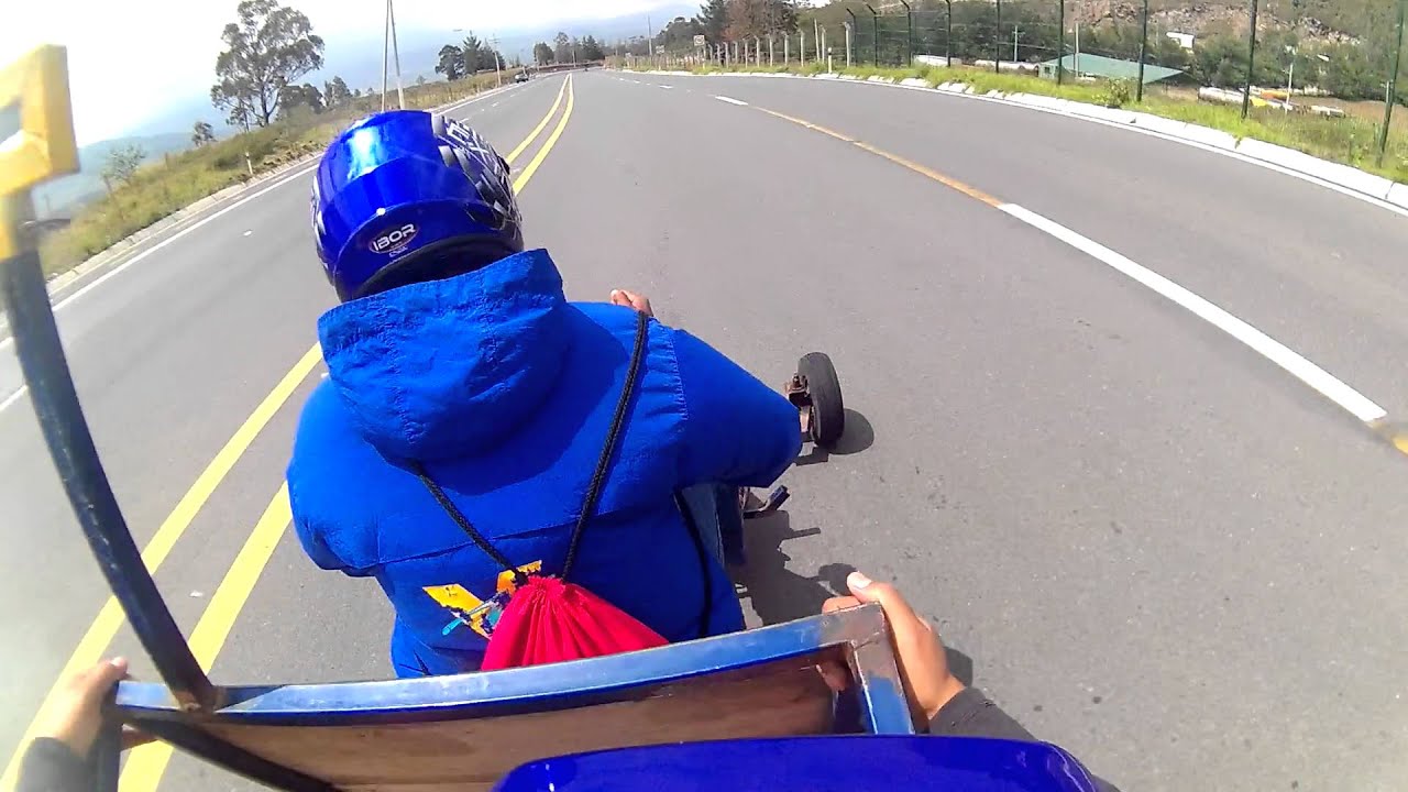 OYAMBARILLO F1 - LEXA coches de madera PIFO ene 2016