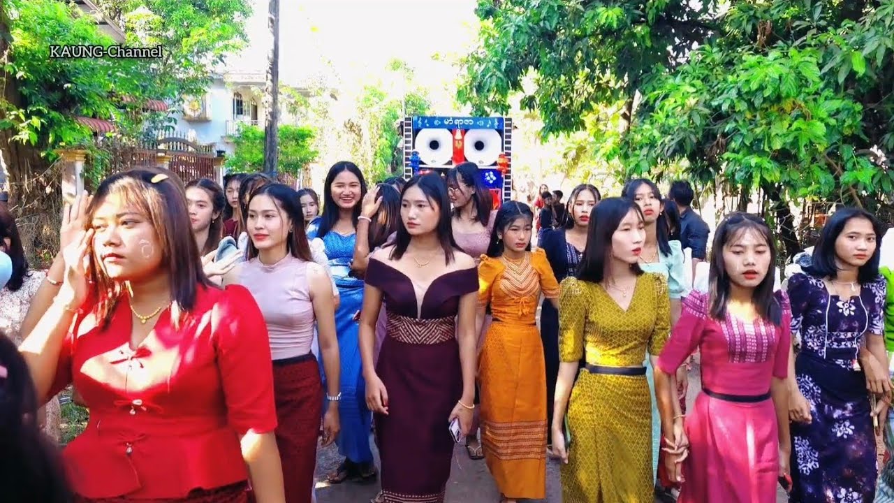 ဘုရားကြီးရွာက ရှင်လောင်းလှည့်ပွဲ မွန်မလေးတွေများချက် 😍#youtube #automobile 