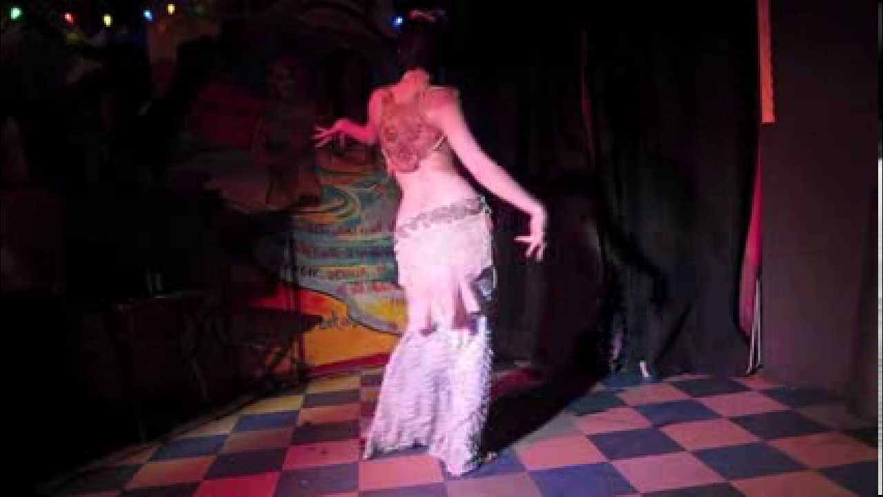 Alyssum Pohl for Old Stuff and No Socks Days