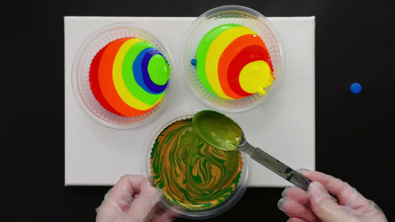 How to Create a “Vibrant Feather - like” Fluid Art Painting Step - by - Step Tutorial