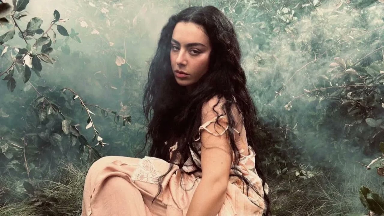 CHARLI XCX - WALL OF SOUND (EXTENDED BRIDGE)