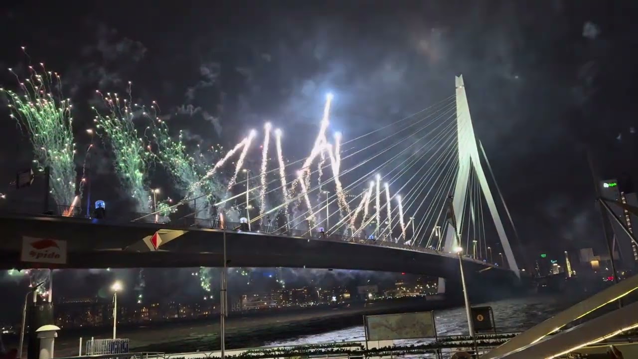 NYE2024 at Erasmusbrug Rotterdam