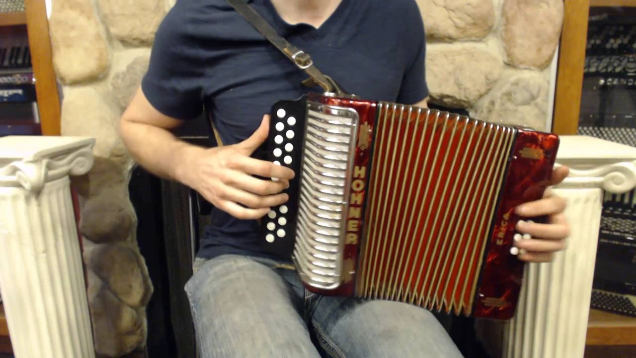 2174 - Red Hohner Erica C F MM 21 8 $595