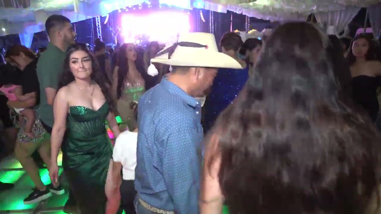 011 22 Hermosa Boda 😃 paso del corupo guerrero 😃 12 movie / Boda Guerrero