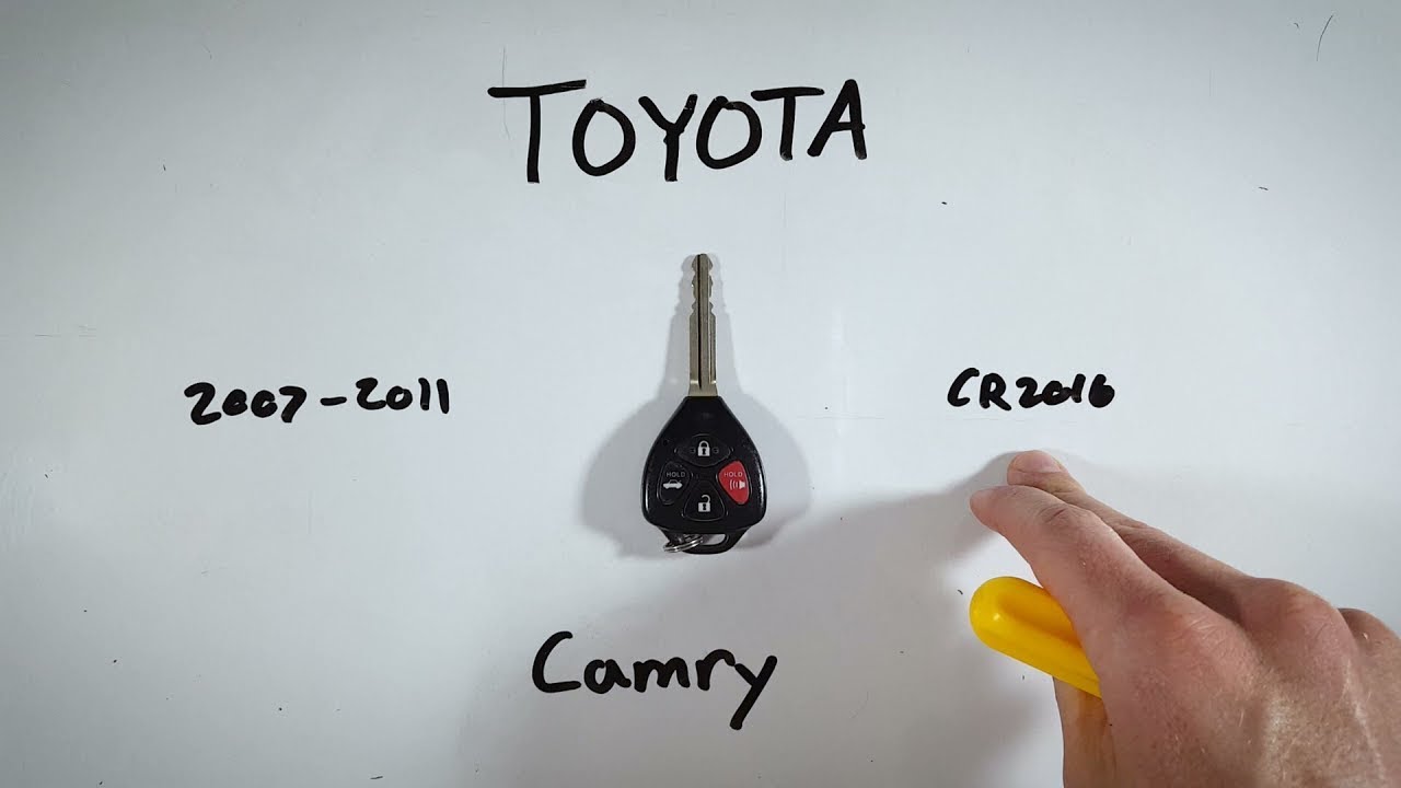 Замена батареи брелока Toyota Camry (2007 - 2011)