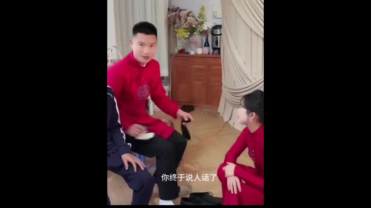 小潘秋秋的幸福时刻，老丈人满脸笑容见证女儿秋秋拍婚纱最美时光！