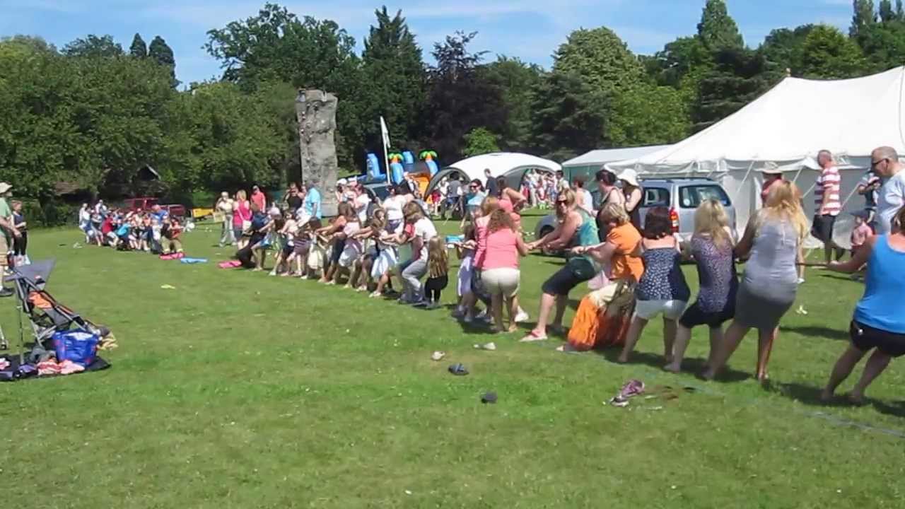 Tug of War Rope Snaps - Billericay Fun in the Park 2013