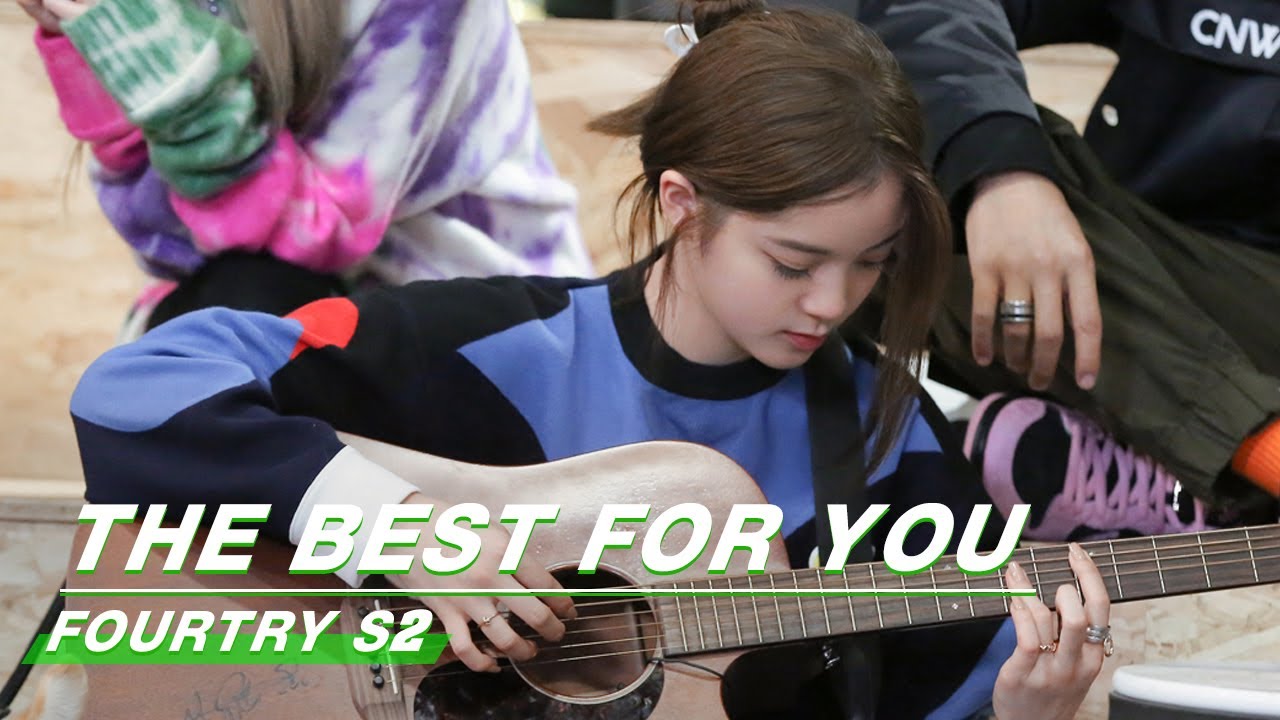 Stage: OuYang Nana - 