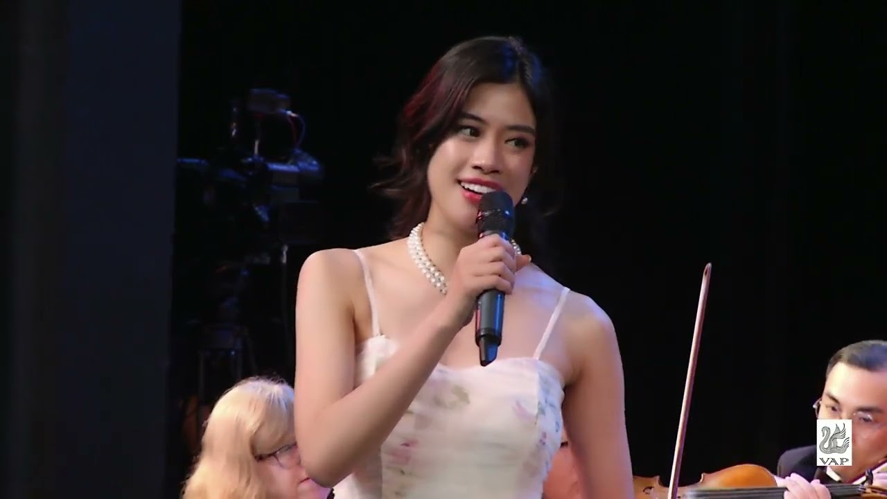 12. Nella Fantasia -Teresa Mai, MeLinh Pham