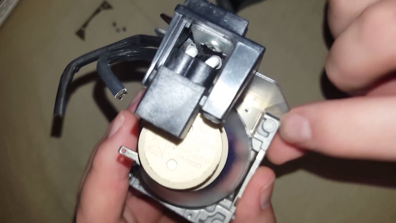 HOW TO REPLACE THE BARE BULB IN BENQ W1070 PROJECTOR