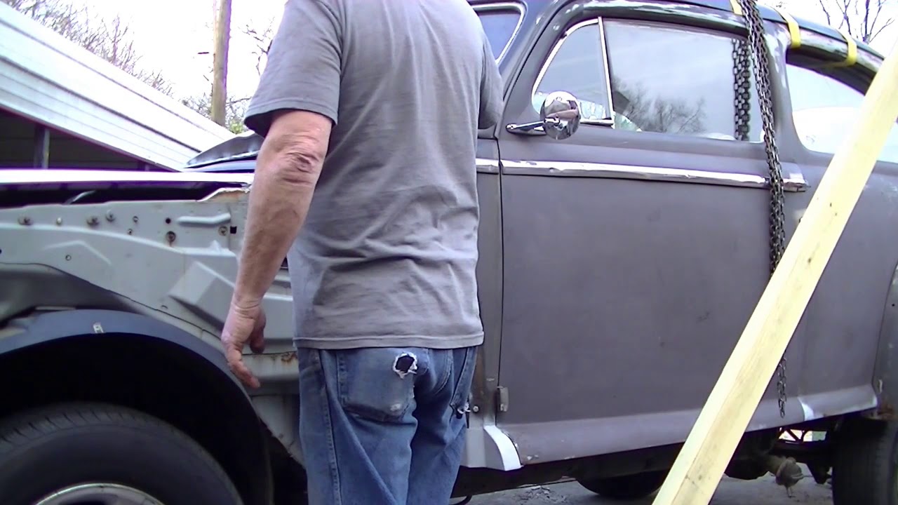 The body meets the frame for the first time! 1948 Ford Sedan FULL body swap with Ford Ranger.Part 15