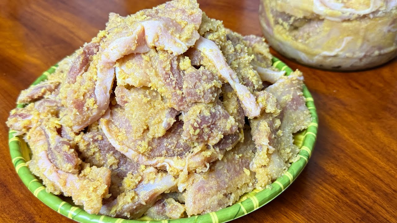 ក្បួនធ្វើ ផ្អកសាច់ជ្រូកបីជាន់ មានរបៀបធ្វើច្បាស់ៗ #ផ្អកសាច់ជ្រូក || Khmer Fermented Bacon recipe