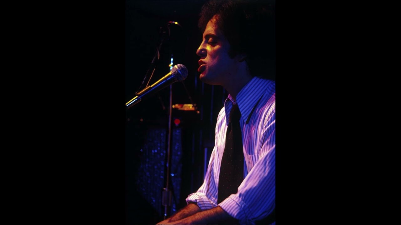 3. Introduction To Piano Man (Billy Joel - Live In Sydney: 5/19/1976)