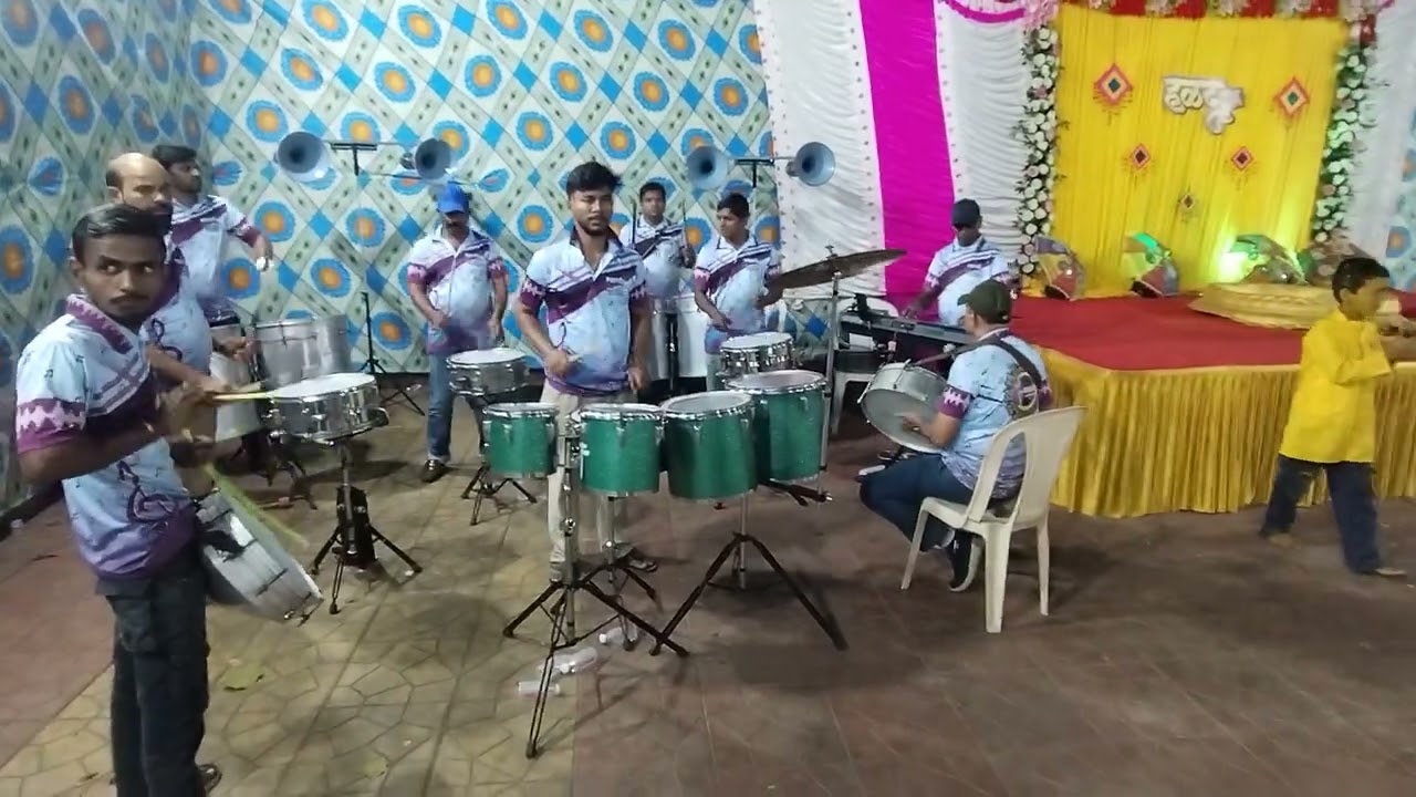 स्वर तरंग म्युझिकल बिट्स विलेपार्ले (वेस्ट)