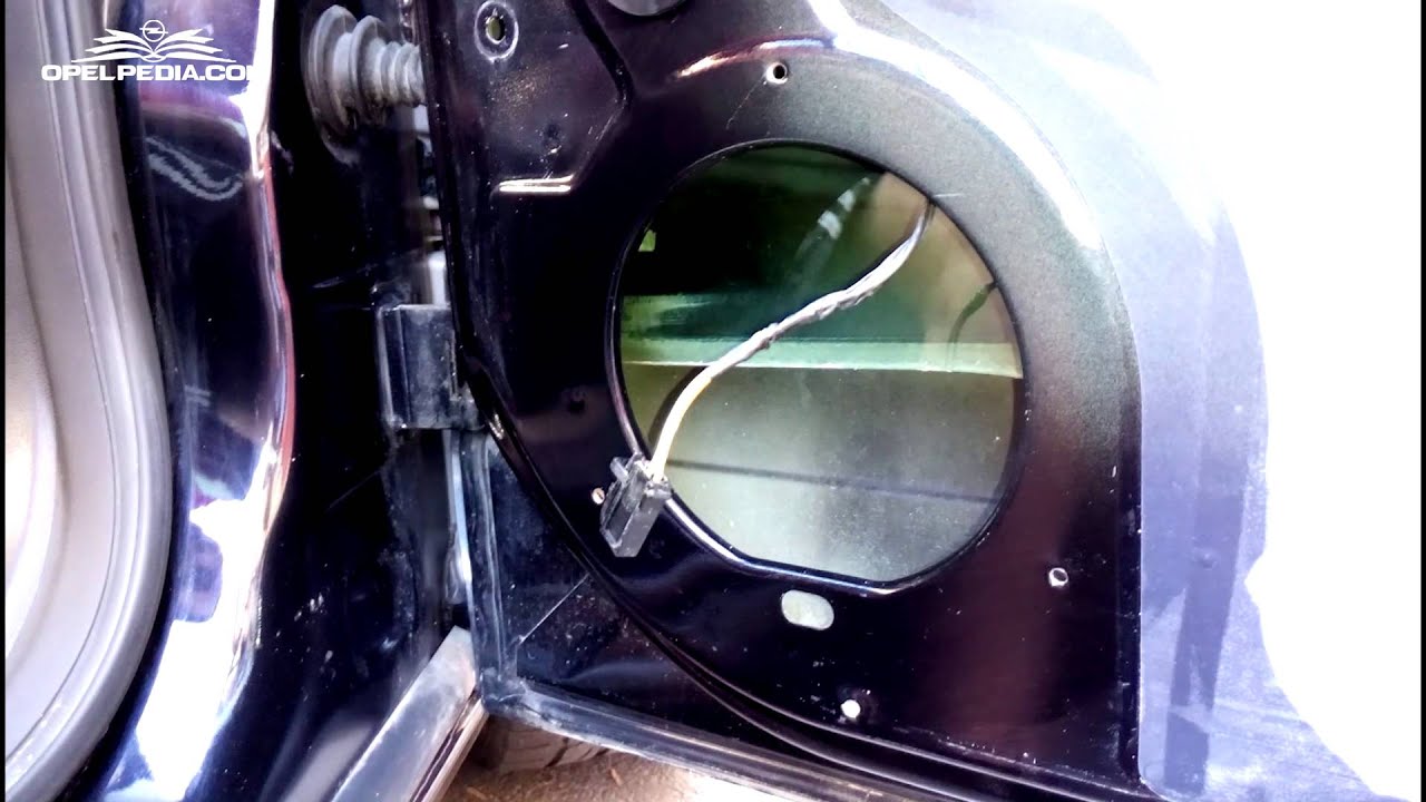 Opel Astra H Tutorial: How To Change Speakers