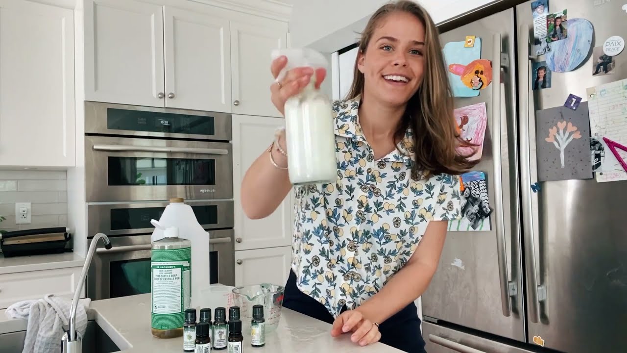 Floor cleaner recipe with essential oils