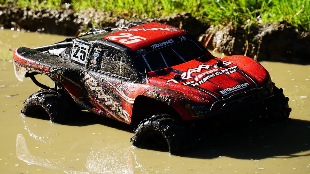 Traxxas Monster Slash in Mud - Powered by Castle Creations