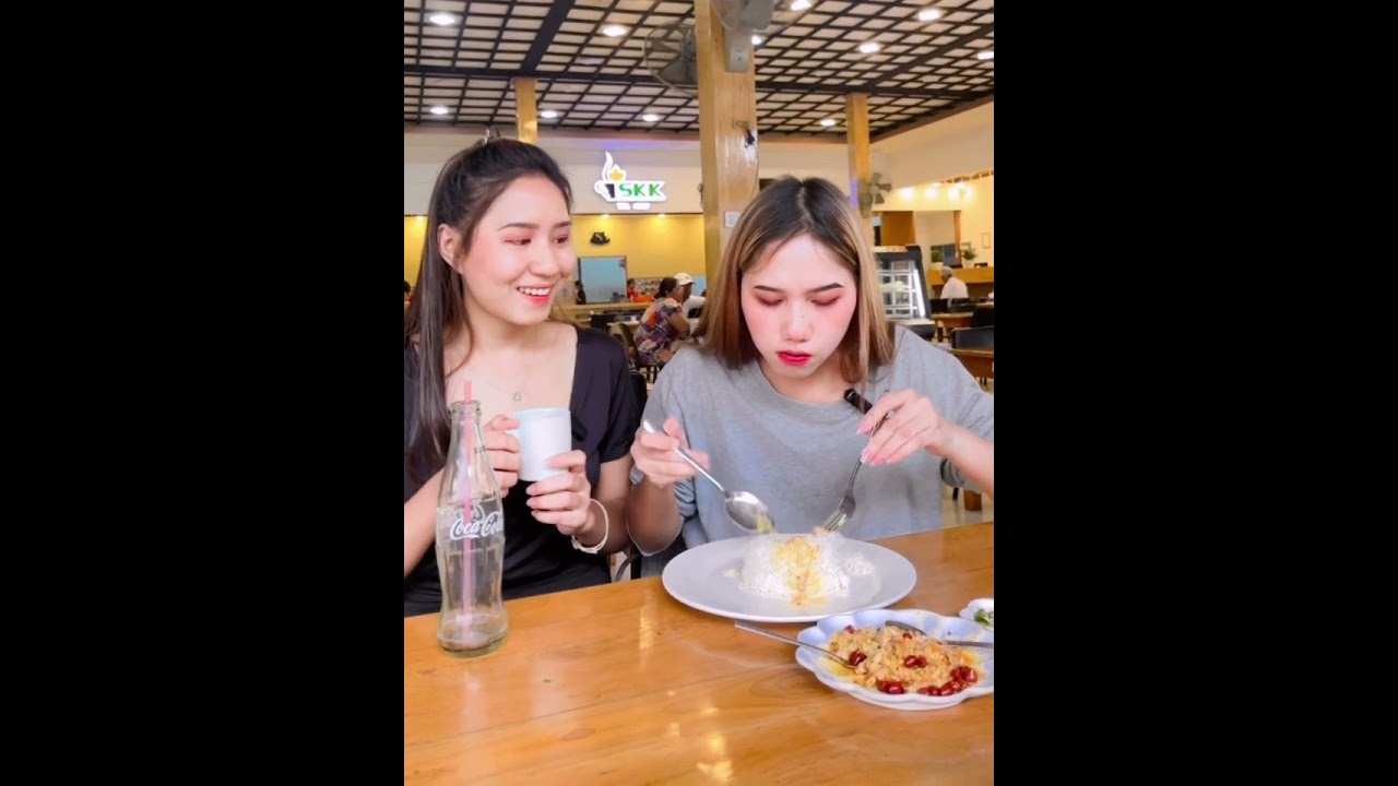 သမီးကဗိုက်ဆာရင် အသားတွေပါတဆက်ဆက်တုန်တာ 🥹