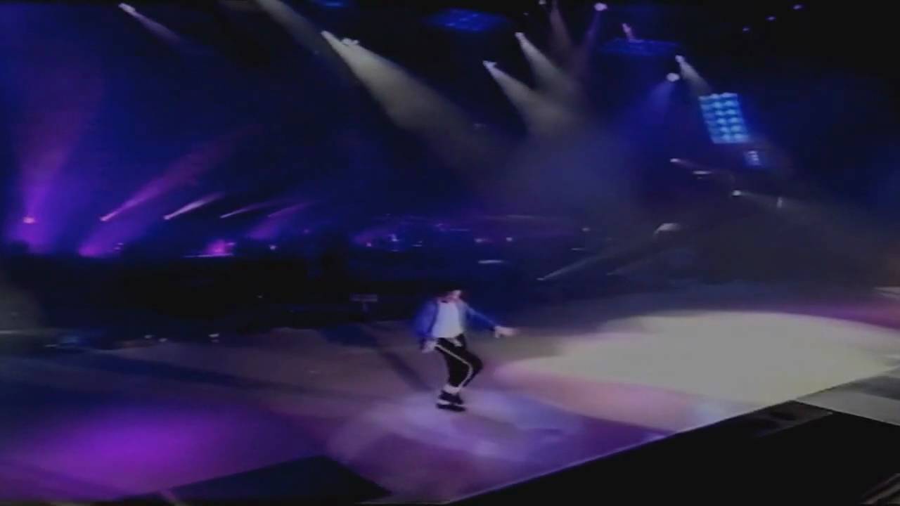 This Is It Tour  - 6) The Way You Make Me Feel