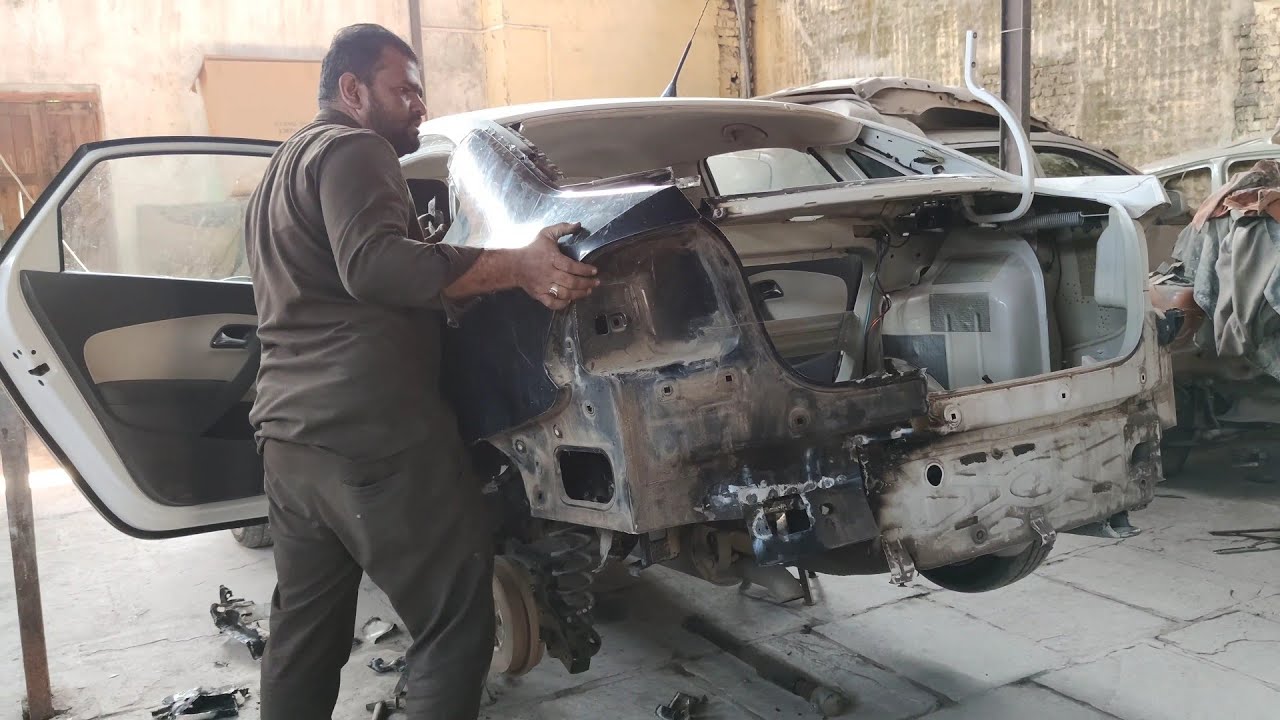 volkswagen vinto 3 piece colouring diggi (quarter panel bumpers changing)#painting
