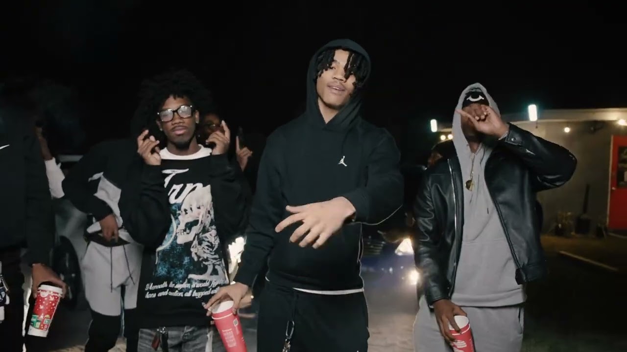 LilAl23x X RC4LMarii (Smackers) Shot By @Zacdotmov 