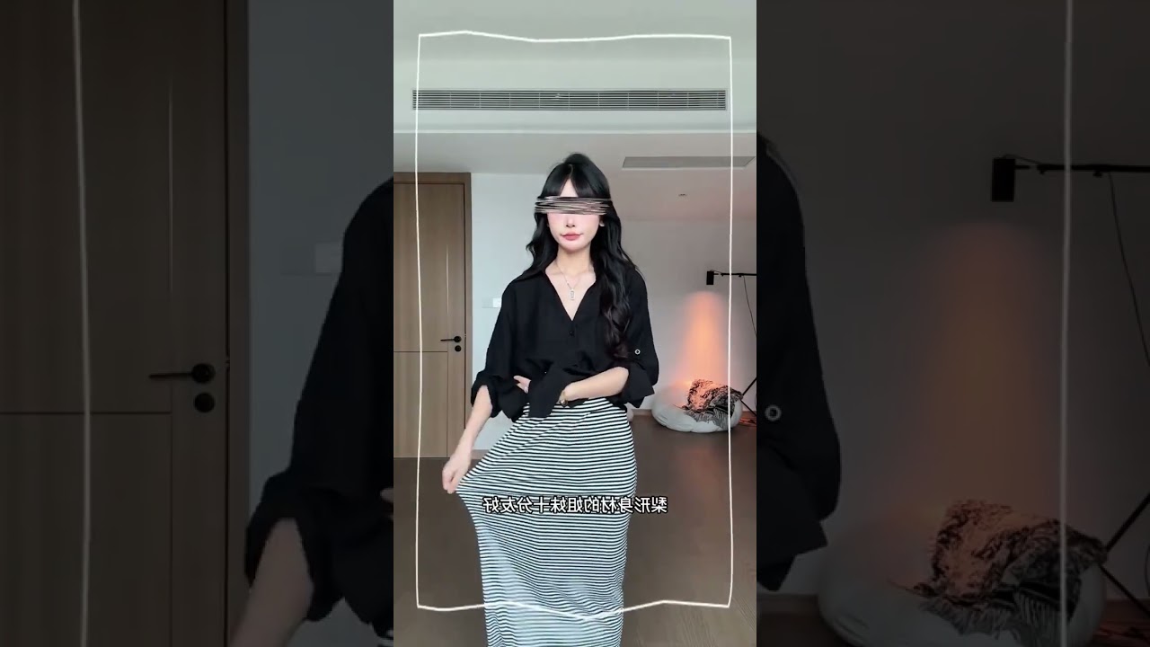 知性气质两件套 #知性女人 #精致女人必备 #设计感穿搭 #早秋搭配 #搭配你的高级范儿