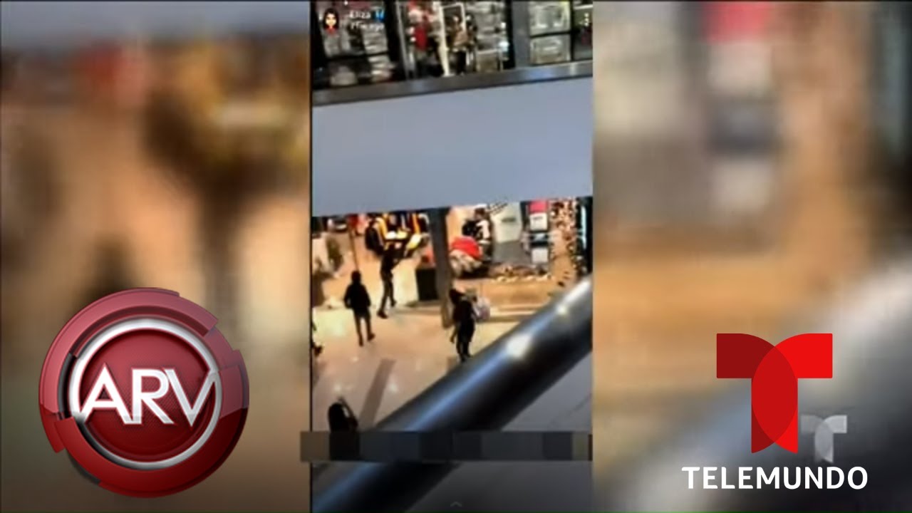 Brutal pelea en centro comercial desata el pánico entre los clientes | Al Rojo Vivo | Telemundo