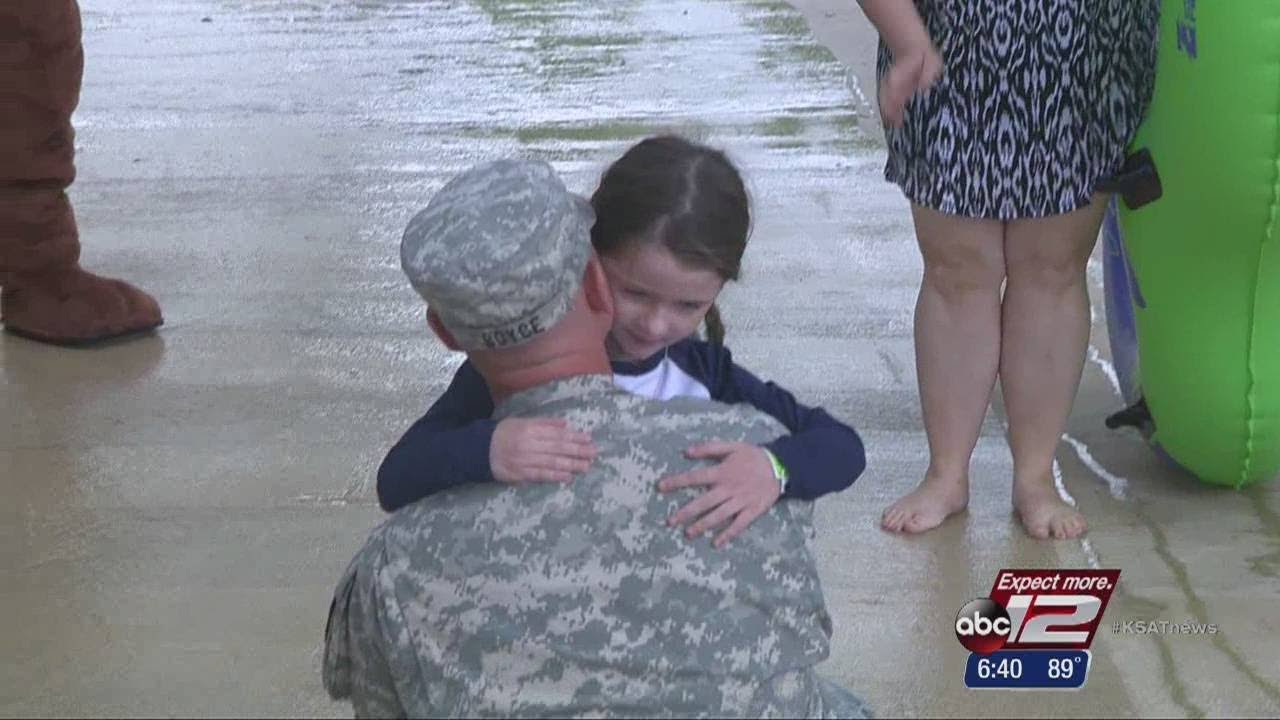 Soldier returns home to surprise of daughter on 6th birthday