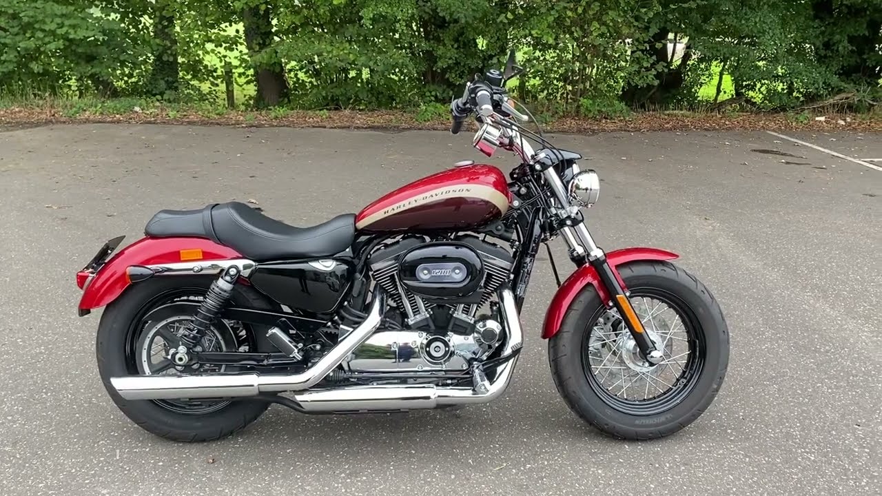 2019 Harley-Davidson XL1200C Sportster 1200 Custom in Wicked Red and Twisted Cherry