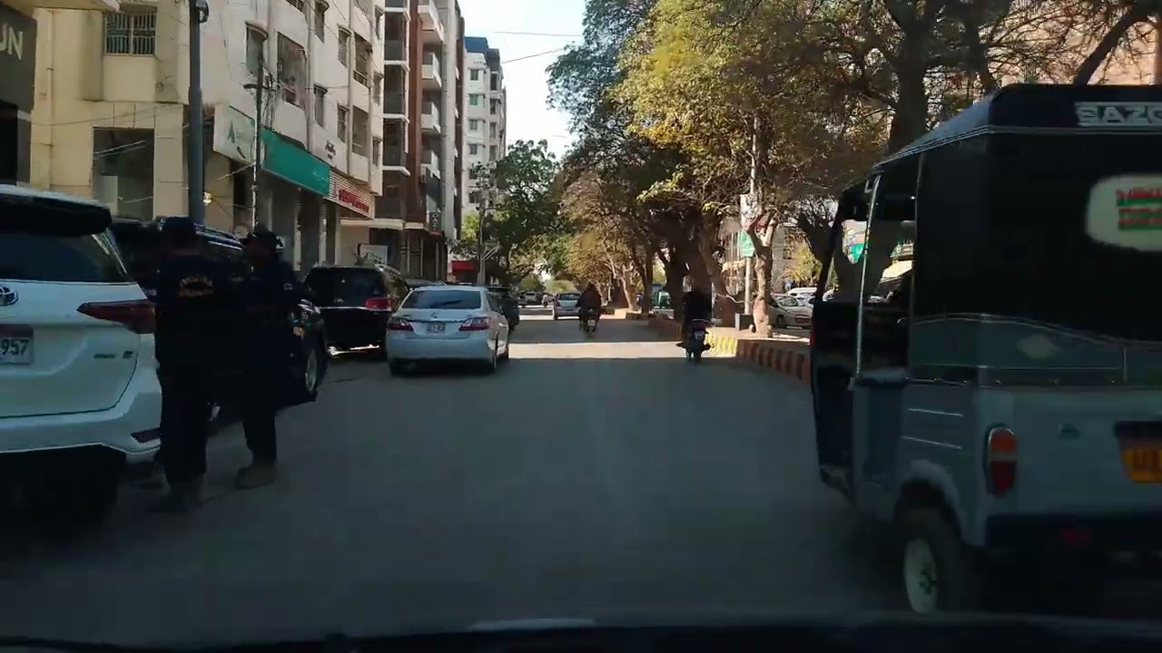 Tariq road#viral #vlog #youtubevideos #new #minivlog #movie #bollywood #comedy #ai 