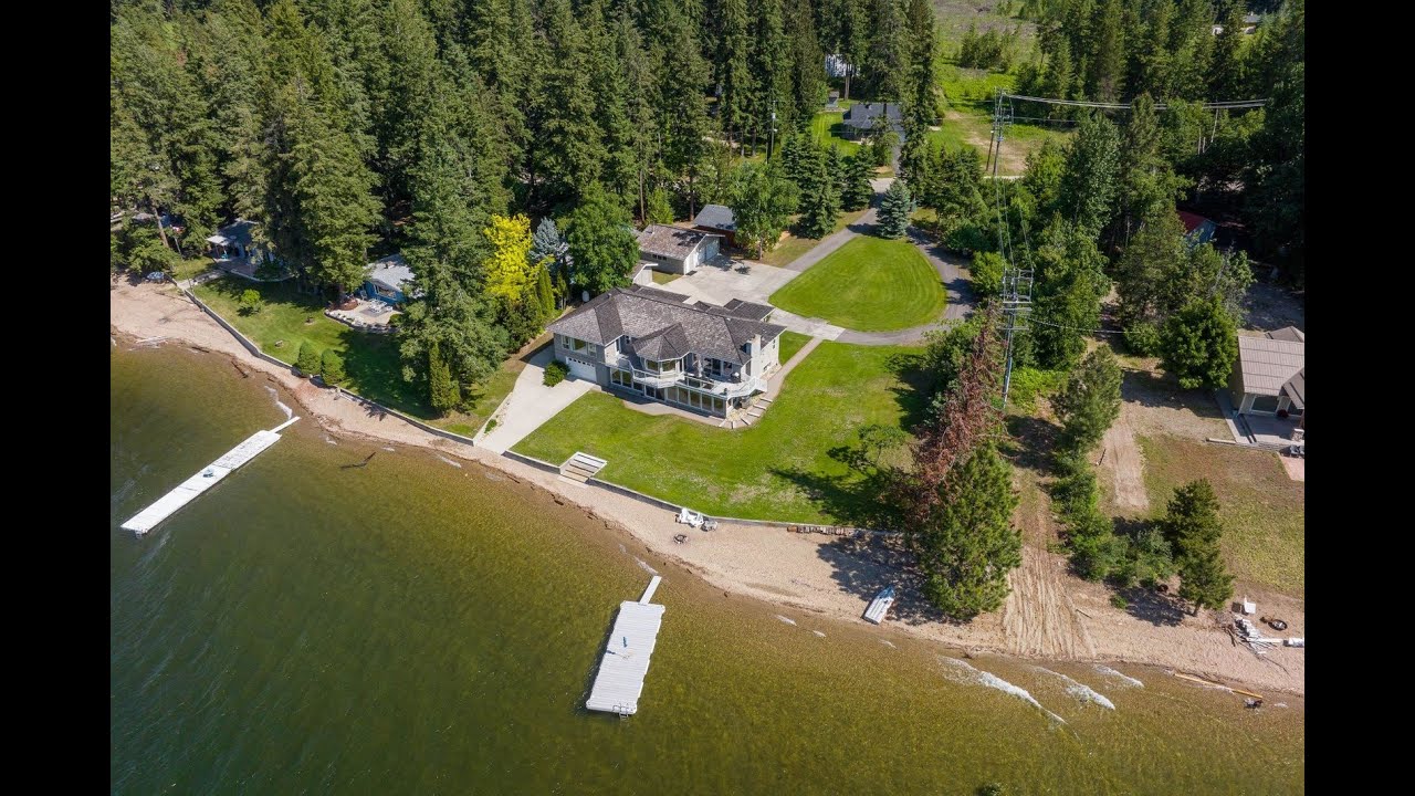 Prime Waterfront Home in British Columbia, Canada | Sotheby's International Realty