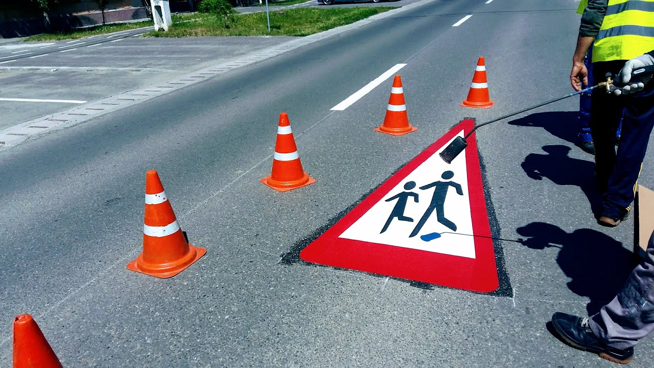 SEMCIR - Aplicare marcaje rutiere preformate termoplastice