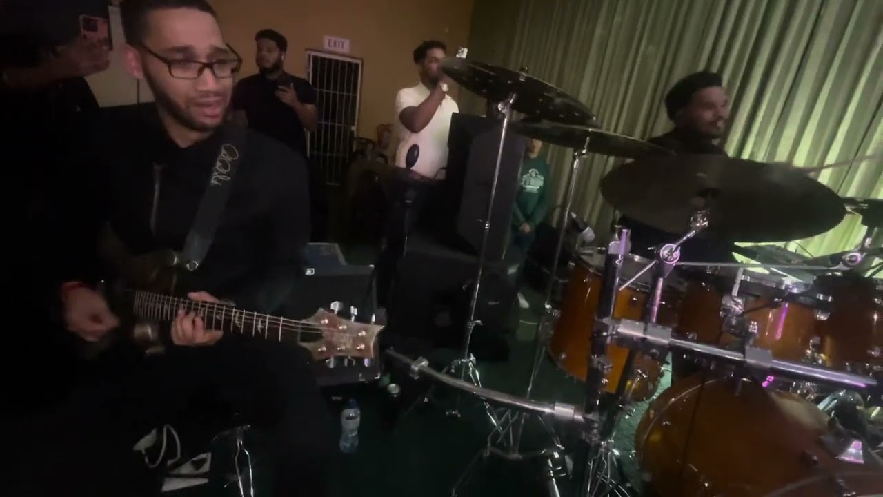 Pentecost 2024 - CKIA Worship Team “ Om staande te bly”
