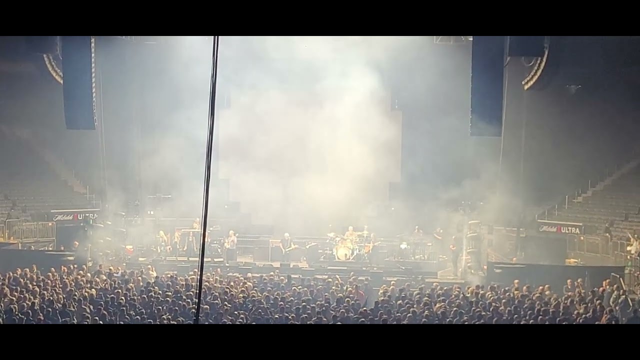David Gilmour MSG 11-09-2024 Comfortably Numb encode Full from beginning to very end.