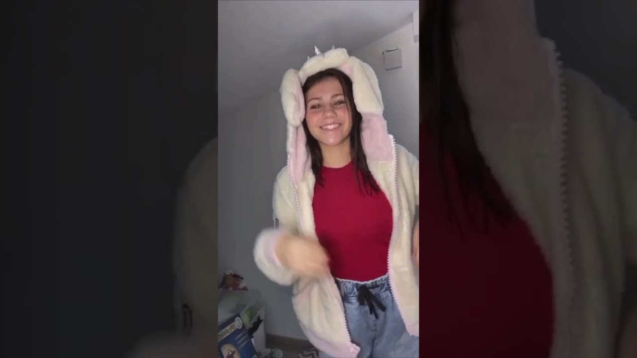vous connaissez @begummy ? 🌼🧸 #slowmo ! D&rsquo;ailleurs, c&rsquo;est bient&ocirc;t No&euml;l 🤪✨ vous le f&ecirc;tez? ♡ #shor
