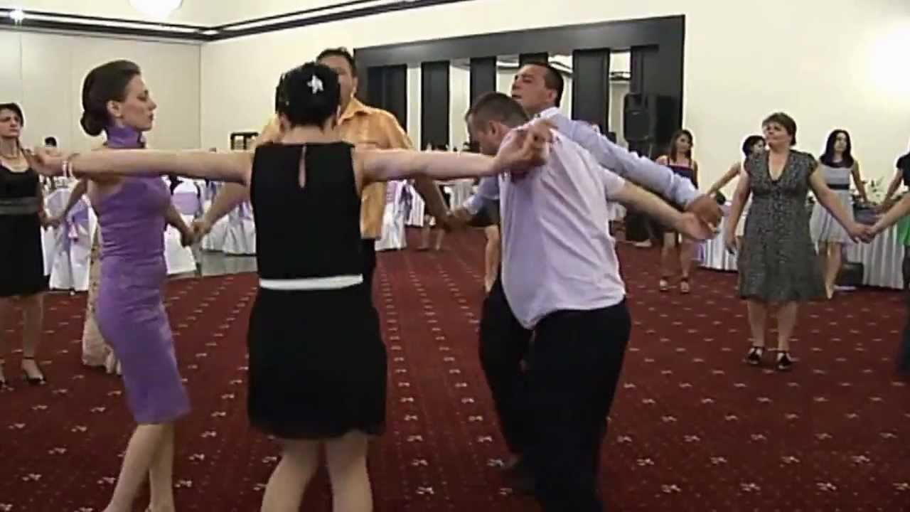 Formatia ACTUAL din Tulcea - OBICEIURI de nunta din zona DOBROGEI rest.Esplanada Park 2012.mp4