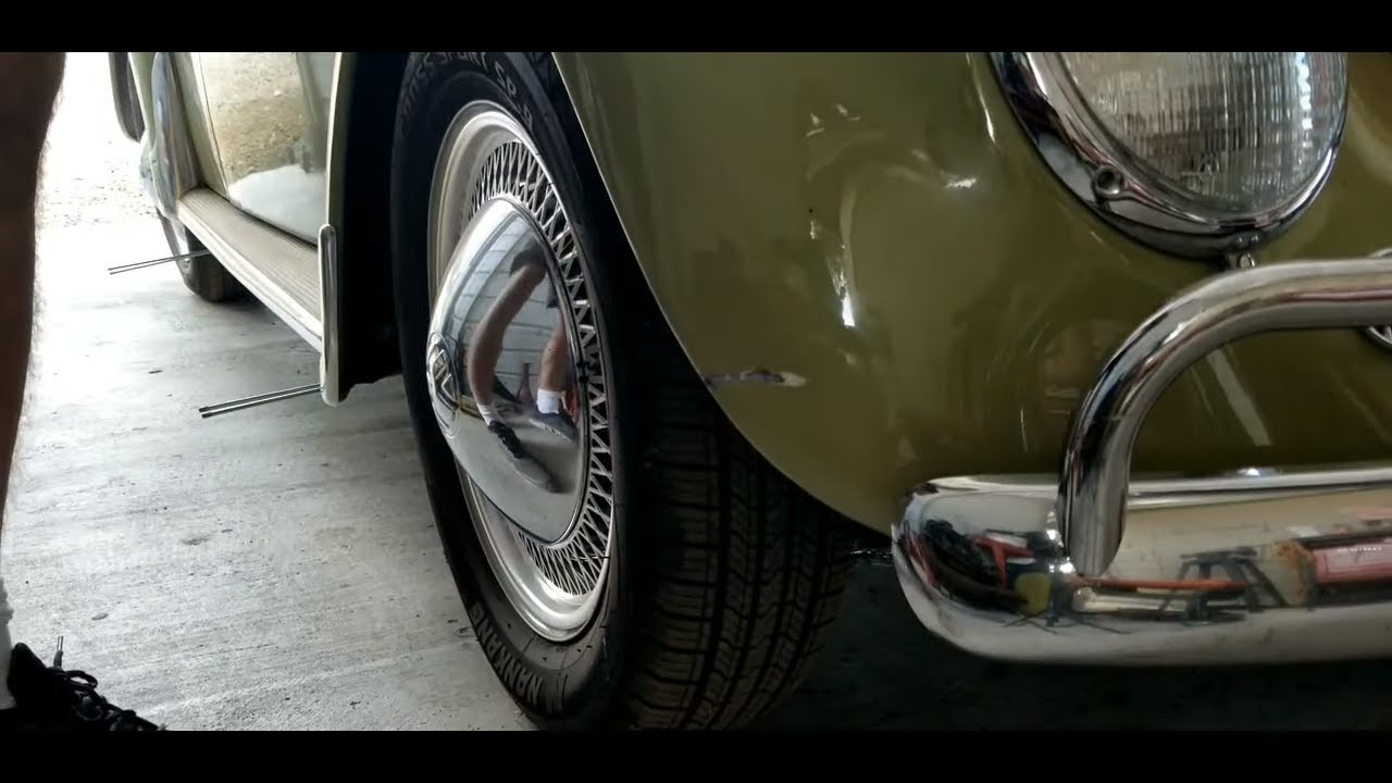 spot painting and blending clear coat  VW Bug fender repair