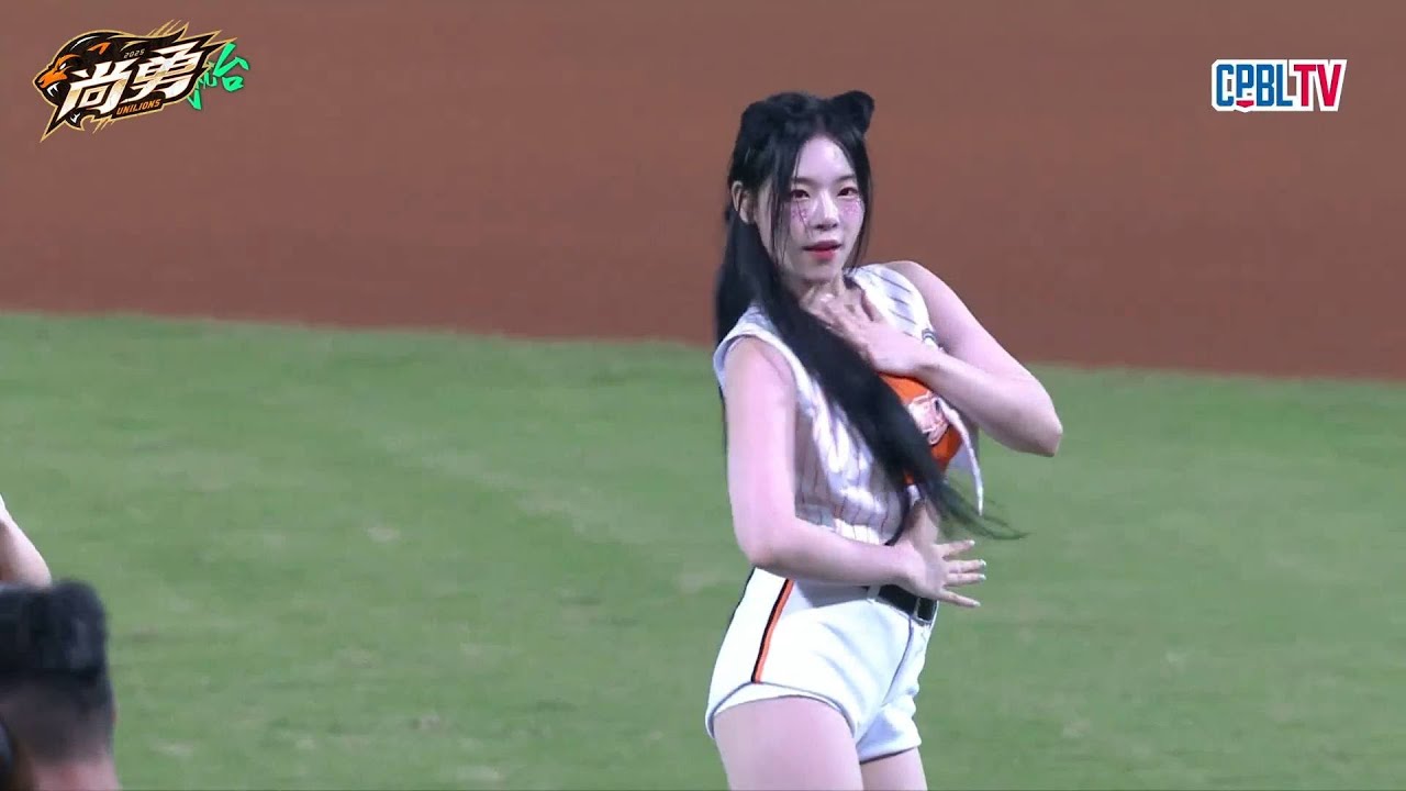 10/3 Uni-Girls開場表演揭開嘉義主場最終戰序幕 統一獅 Uni Lions