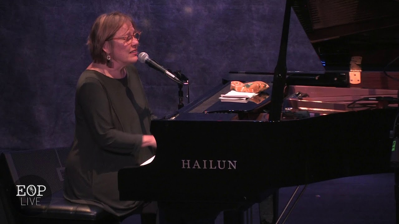 Iris DeMent 