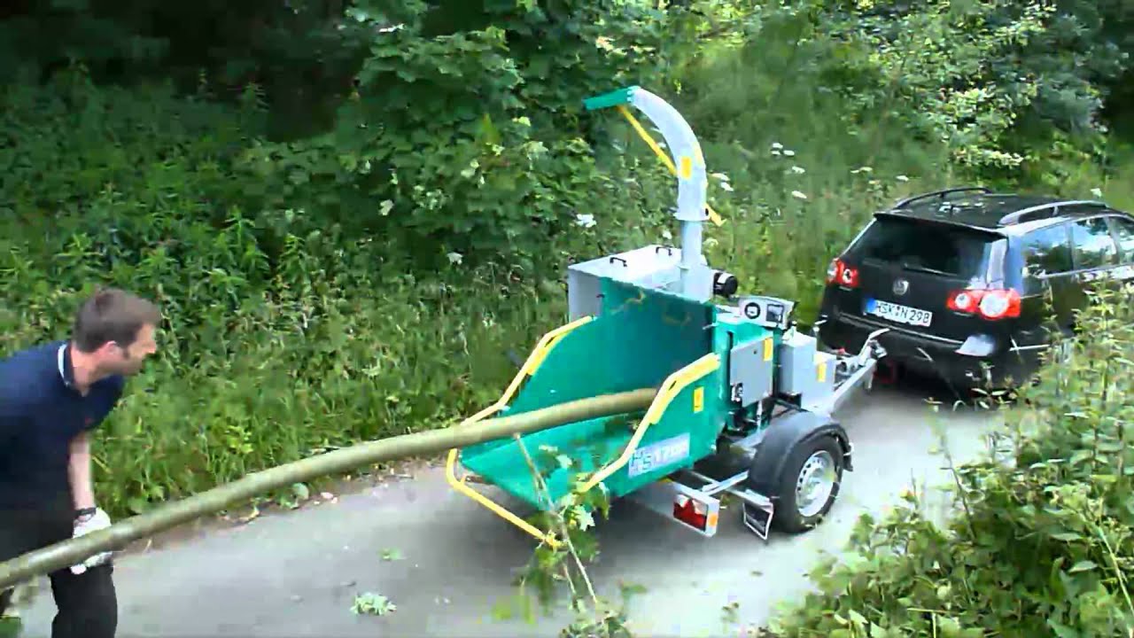 HS Holzschredder + Holzhacker mit Dieselmotor und 80 km/h Fahrgestell