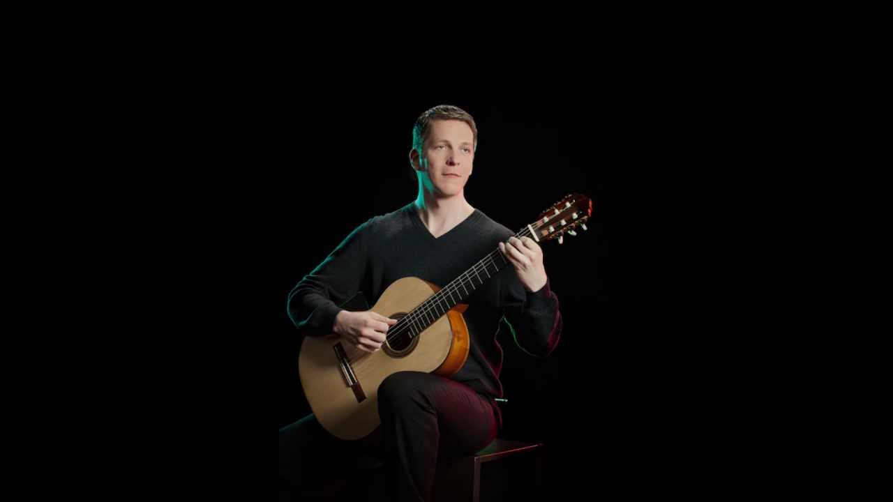 Klaus Kusserow plays Skyfall/Take five/Nine Million Bycicles/Wave/Hallelujah