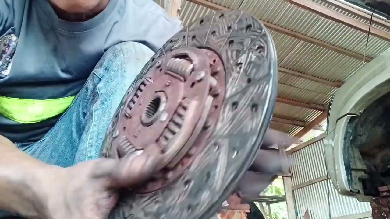 ISUZU D-MAX REPLACE CLUTCH LINING & RELEASE BEARING VERY NOISE