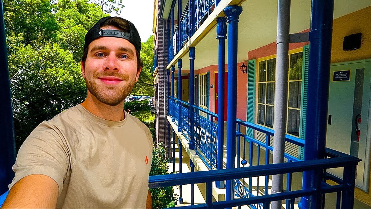 Finally Staying At Disneys French Quarter Resort For The First Time | 2022 Room Tour