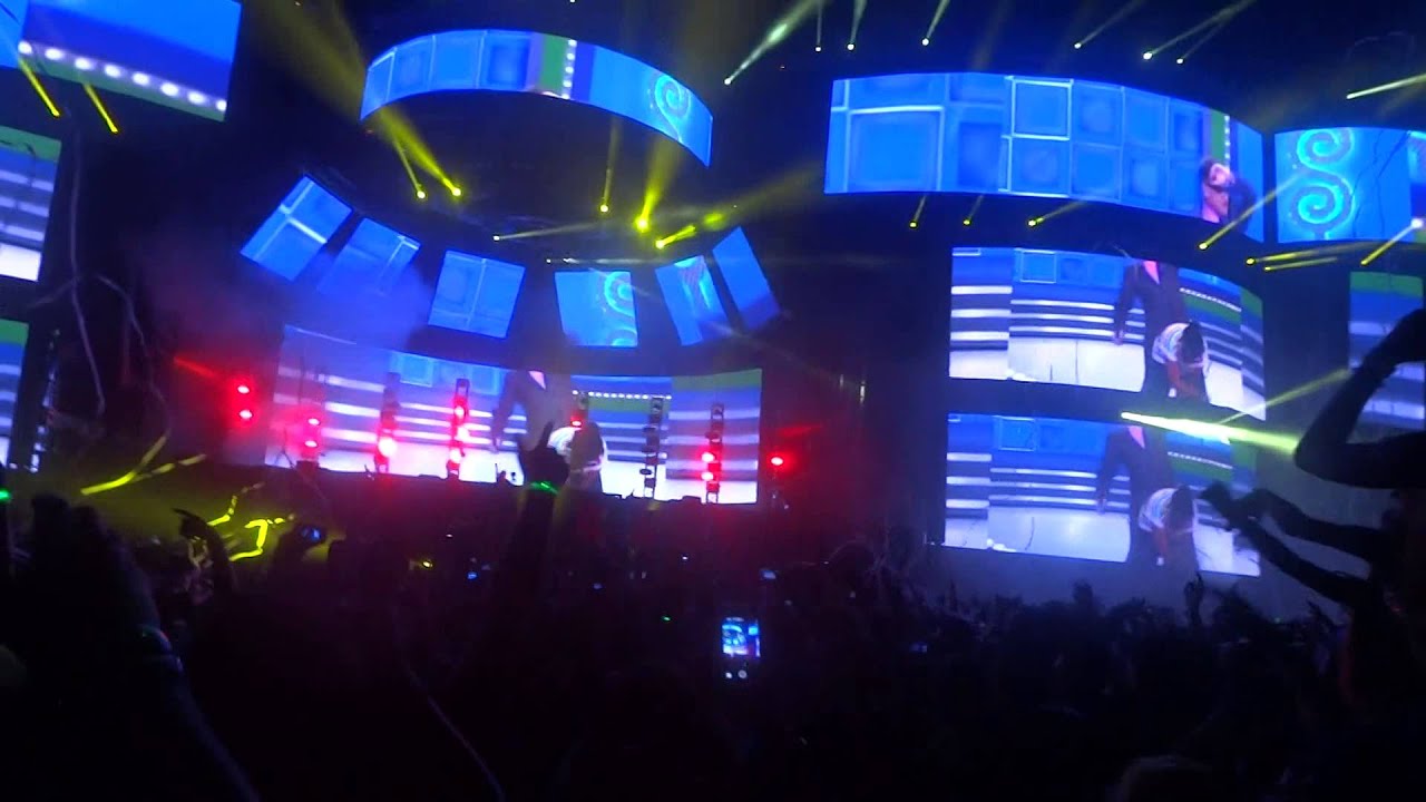 Skrillex at MainStage, Ultra Music Festival 2015 .2