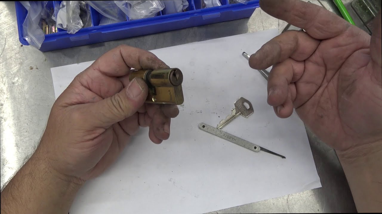 Gainsborough TE2 Euro Cylinder Re-key Top & Bottom